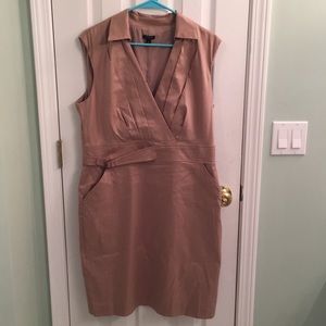 Tan Ann Taylor sleeveless dress with pockets.